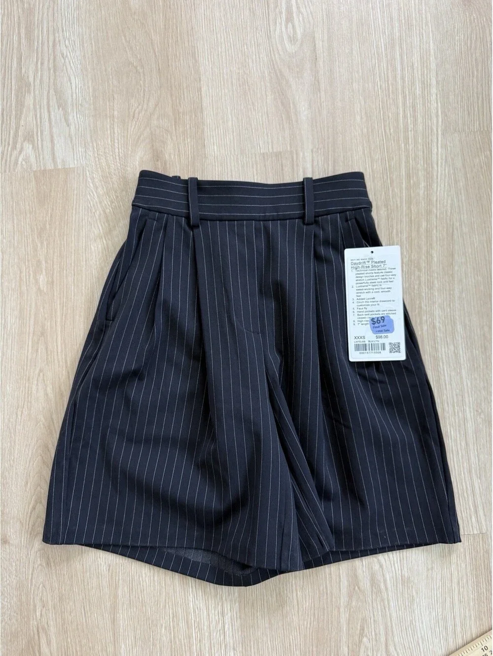 NWT Lululemon Bundle of (2) Daydrift Pleated High-Rise Shorts 7
